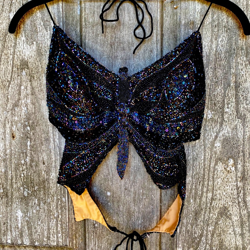 Unique butterfly halter top 🦋